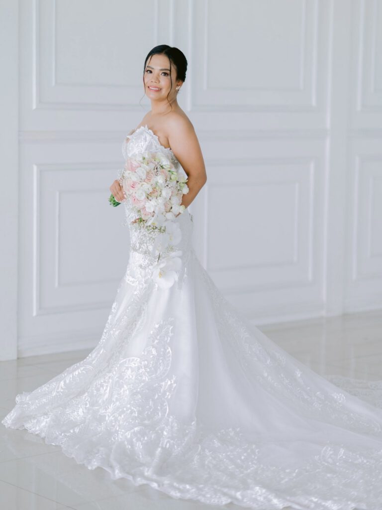 Scalloped Lace — view 1